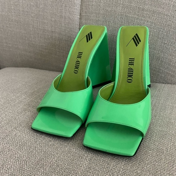 Attico Devon patent leather mule sandals - Picture 3 of 14